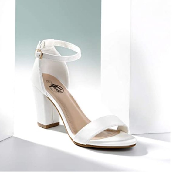 Trary Women's Ankle Strap and Adjustable Buckle Chunky Pump Heel Sandals - Picture 3 of 5